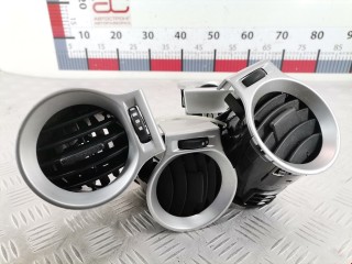 Дефлектор обдува салона, ориг. номер 68760JY00A, 68761JY00A, Renault Koleos 2008-2011
