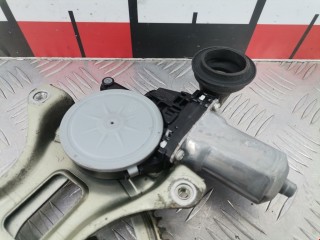 Стеклоподъемник передний правый, ориг. номер 6980152070, Toyota Prius 2005-2011