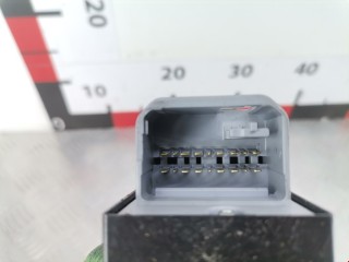 Блок управления стеклоподъемниками, ориг. номер 8482047012, Toyota Prius 2005-2011