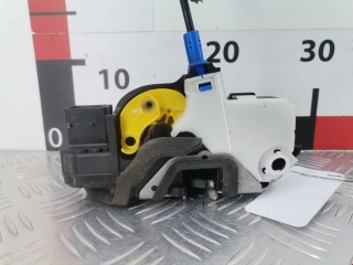 Замок двери передней левой, ориг. номер 13579518, Opel Astra 2006-2014