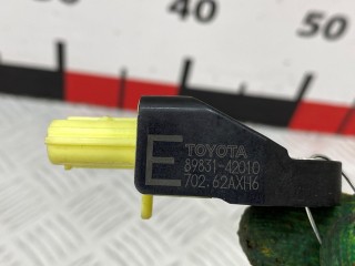 Датчик удара, ориг. номер 8983142010, Toyota RAV4 2005-2008