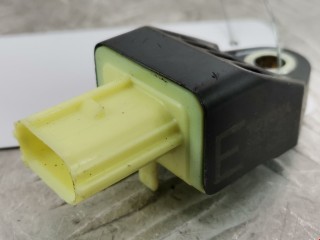 Датчик удара, ориг. номер 8983142010, Toyota RAV4 2005-2008