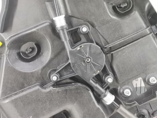 Стеклоподъемник передний правый, ориг. номер D09L5897X, D10E58590B, Mazda CX3 2015-2018
