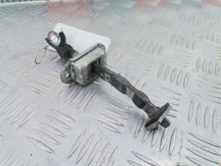 Ограничитель открывания двери задней, ориг. номер 82430JY00A, Renault Koleos 2008-2011