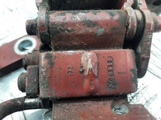 Петля двери передней правой, ориг. номер 6L0831412, 6L0831402A, Seat Cordoba 1999-2003