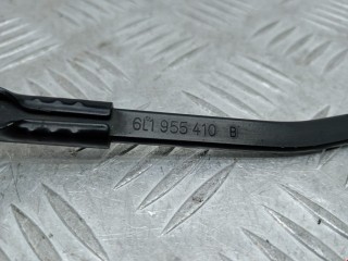 Щеткодержатель (поводок стеклоочистителя, дворник), ориг. номер 6L1955410C, 6L1955410B, Seat Cordoba 1999-2003