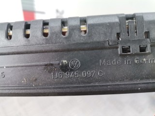 Стоп-сигнал, ориг. номер 1J6945097C, 1J6945131C, Volkswagen Golf 1997-2006