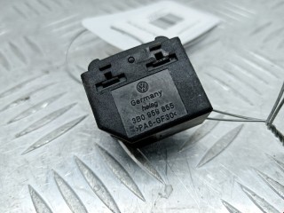 Кнопка стеклоподъемника, ориг. номер 3B0959855, Volkswagen Passat 1988-1997