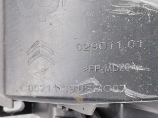Кронштейн крепления бампера заднего, ориг. номер 9801687080, 1611428880, Citroen C4 Cactus 2014-2017