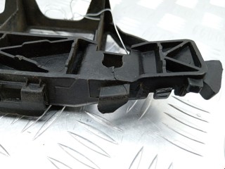 Кронштейн крепления бампера заднего, ориг. номер 86615-3Z000, Hyundai i40 2011-2015