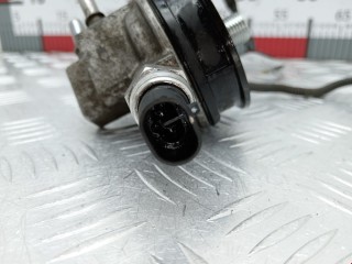 Кронштейн топливного фильтра, ориг. номер DHF2400010, 319702B950, Hyundai i40 2011-2015