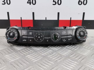 Блок управления печки/климат-контроля Mercedes E W211 2002-2006