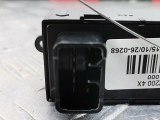 Кнопка стеклоподъемника, ориг. номер 93575-3Z200, 39R5151000, Hyundai i40 2011-2015
