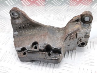 Кронштейн двигателя Opel Astra 1998-2009