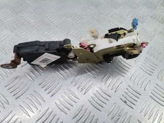 Замок двери передней правой, ориг. номер 62318FA100, Subaru Impreza 1996-2000