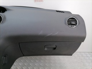 Панель передняя салона (торпедо), ориг. номер 8231HC, Peugeot 308 2007-2011