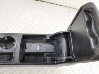 Подлокотник, ориг. номер 8K0863244E, Audi A5 2007-2011