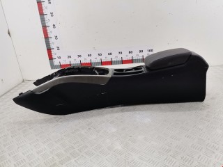 Подлокотник, ориг. номер 8K0863244E, Audi A5 2007-2011