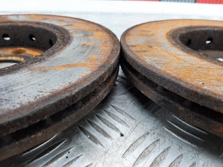 Диск тормозной передний, ориг. номер 6R0615301C, Seat Ibiza 2001-2006
