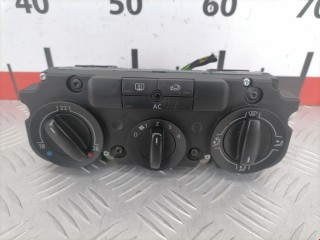 Блок управления печки/климат-контроля Volkswagen Passat 2005-2010