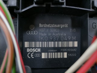 Блок реле, ориг. номер 1K0937049M, F005V00482, Volkswagen Golf Plus 2005-2009