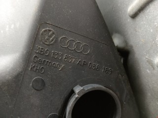 Корпус воздушного фильтра, ориг. номер 3B0133837BB, 3B0133837, Volkswagen Passat 1996-2001