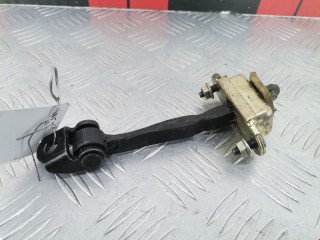 Ограничитель открывания двери передней, ориг. номер 5S6AA23500, Ford Fiesta 2001-2007
