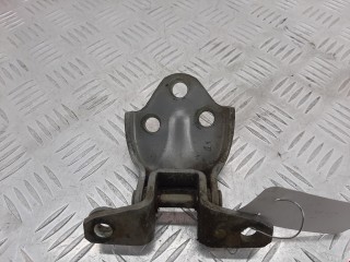 Петля двери передней левой, ориг. номер 5702A034, Mitsubishi L200 1996-2005