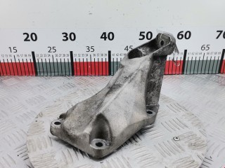 Кронштейн двигателя, ориг. номер 8D0199307P, 8D0199305A, Volkswagen Passat 1996-2001