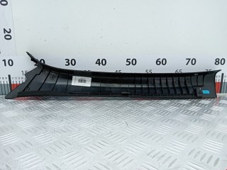 Обшивка стойки, ориг. номер A2046900025, Mercedes C W204 2007-2011