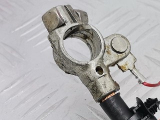 Клемма аккумулятора плюс, ориг. номер A2045403510, 13583420, Mercedes C W204 2007-2011
