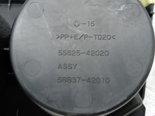 Подстаканник, ориг. номер 5562542020, 5883742010, Toyota RAV4 2005-2008