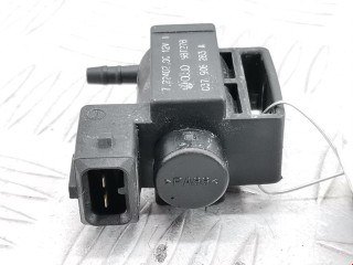 Клапан воздушный, ориг. номер 037906283A, 72240200, Volkswagen Golf 1991-2000