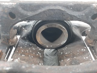 Суппорт передний правый, ориг. номер A2044212481, Mercedes C W204 2007-2011