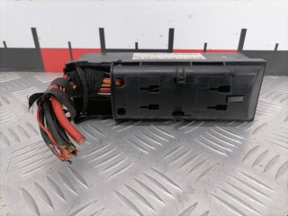 Блок предохранителей, ориг. номер 1K0937125A, Volkswagen Caddy 2004-2010