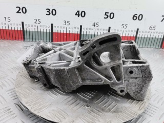 Кронштейн компрессора кондиционера, ориг. номер 038260885C, Volkswagen Passat 1996-2001