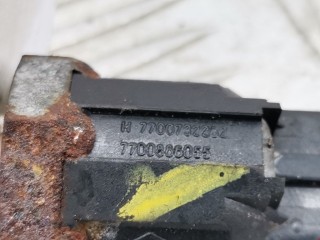 Датчик детонации, ориг. номер 8200680689, 7700866055, Renault Laguna 2001-2005