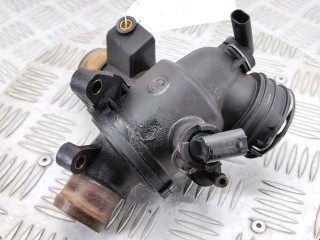 Корпус термостата, ориг. номер A6512000615, A6512002800, Mercedes C W204 2007-2011