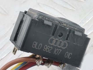 Кнопка центрального замка, ориг. номер 8L0962107A, 8L0962107, Audi A3 1996-2000