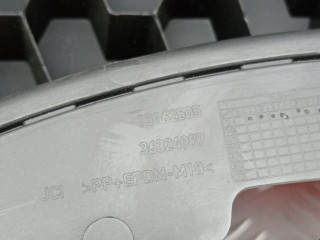 Накладка декоративная на торпедо, ориг. номер 13162505, 13195910, Opel Zafira 2008-2014
