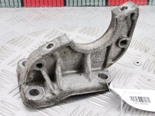Кронштейн полуоси, ориг. номер 8200286041, Renault Clio 2003-2013