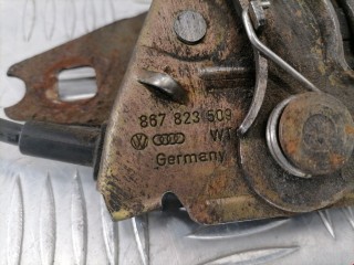 Замок капота, ориг. номер 867823509, 3A0823509, Volkswagen Passat 1988-1997