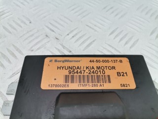 Блок управления раздаточной коробки, ориг. номер 9544724010, 4450000137B, Kia Sportage 1993-2006