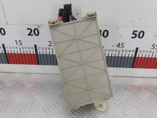 Блок реле, ориг. номер 8273342060, Toyota RAV4 2000-2003
