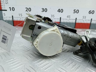 Ремень безопасности передний правый, ориг. номер 8V51B61294, Ford Fiesta 2008-2013
