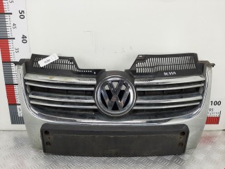 Решетка радиатора Volkswagen Golf 2003-2009