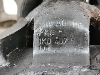 Рычаг передний правый, ориг. номер 1K0199296J, Volkswagen Caddy 2004-2010