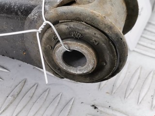 Рычаг передний правый, ориг. номер 6R0407152E, Skoda Fabia 2007-2010