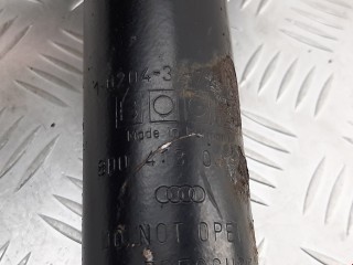 Стойка передняя правая, ориг. номер 8D0413031L, 8D0413031BK, Audi A4 1994-1997