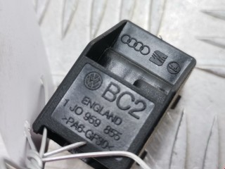 Кнопка стеклоподъемника, ориг. номер 1J0959855, 3B0959855B, Volkswagen Passat 1996-2001